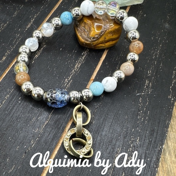 Alquimia Jewelry - Healing crystals multi stone beaded handmade bracelet/gold  charm